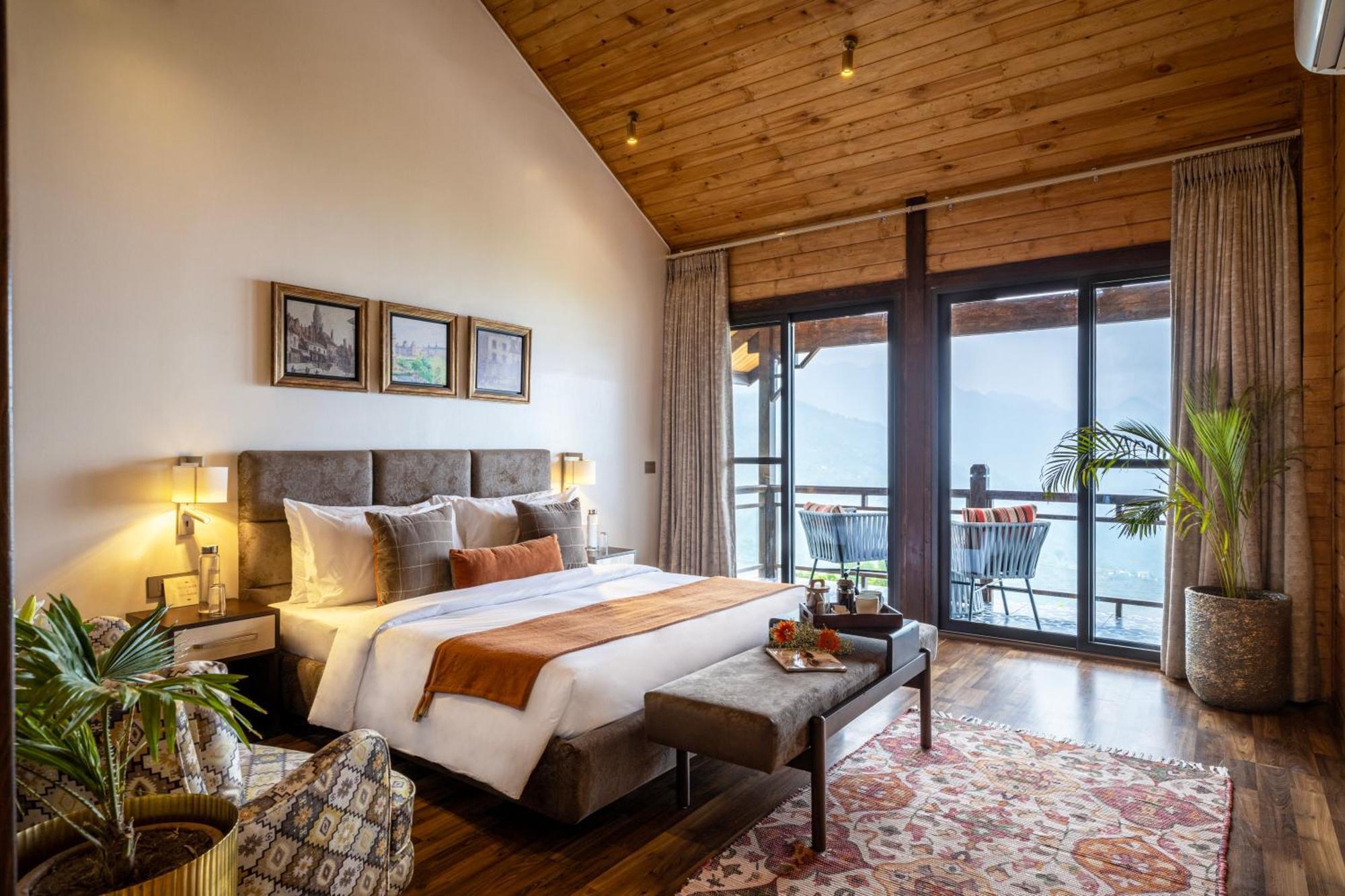 Ama Stays & Trails Kashi House, ริชิเคช ภายนอก รูปภาพ