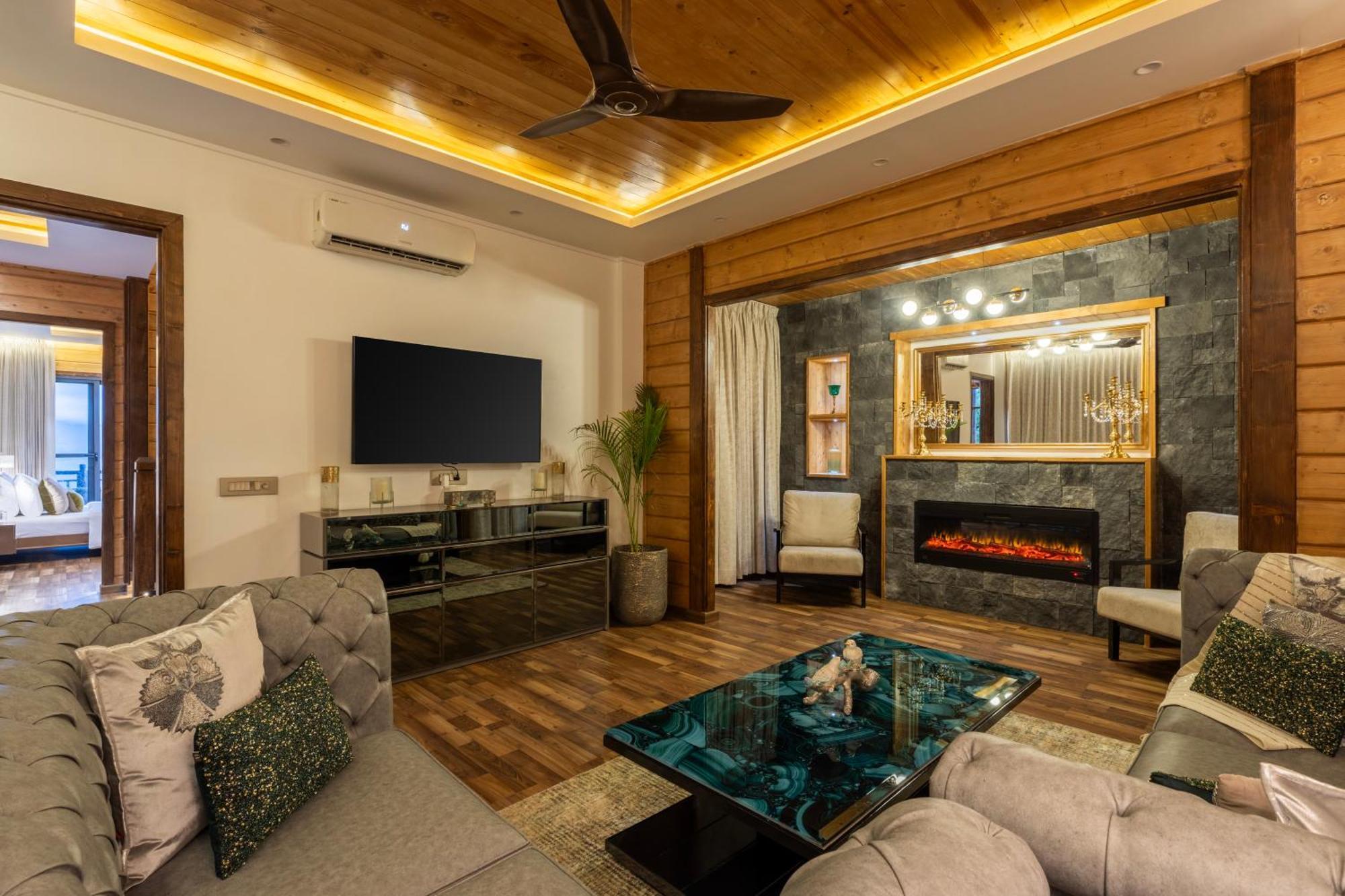 Ama Stays & Trails Kashi House, ริชิเคช ภายนอก รูปภาพ