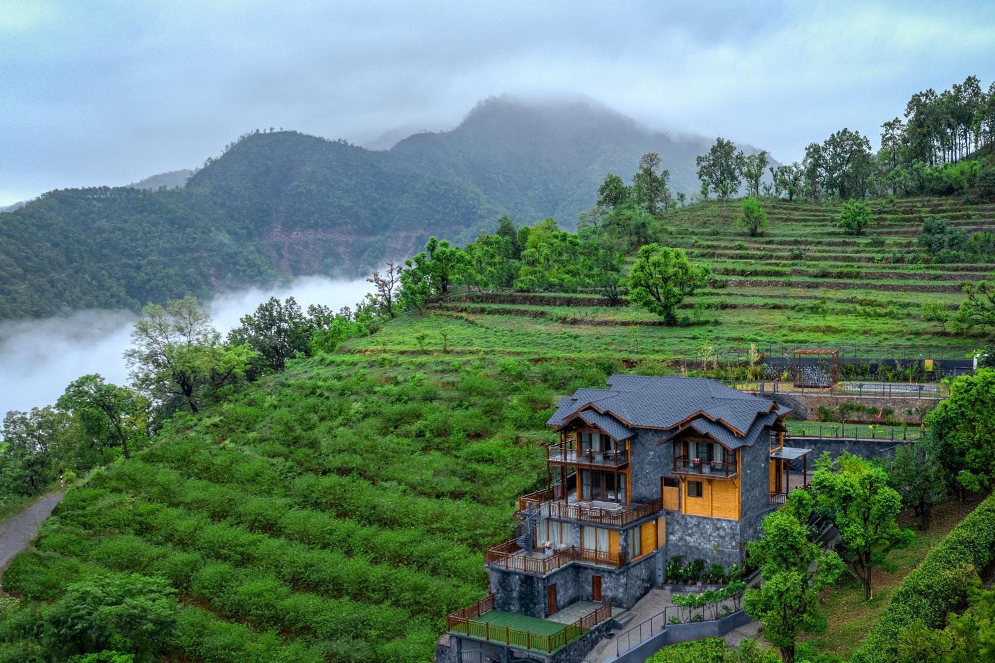 Ama Stays & Trails Kashi House, ริชิเคช ภายนอก รูปภาพ