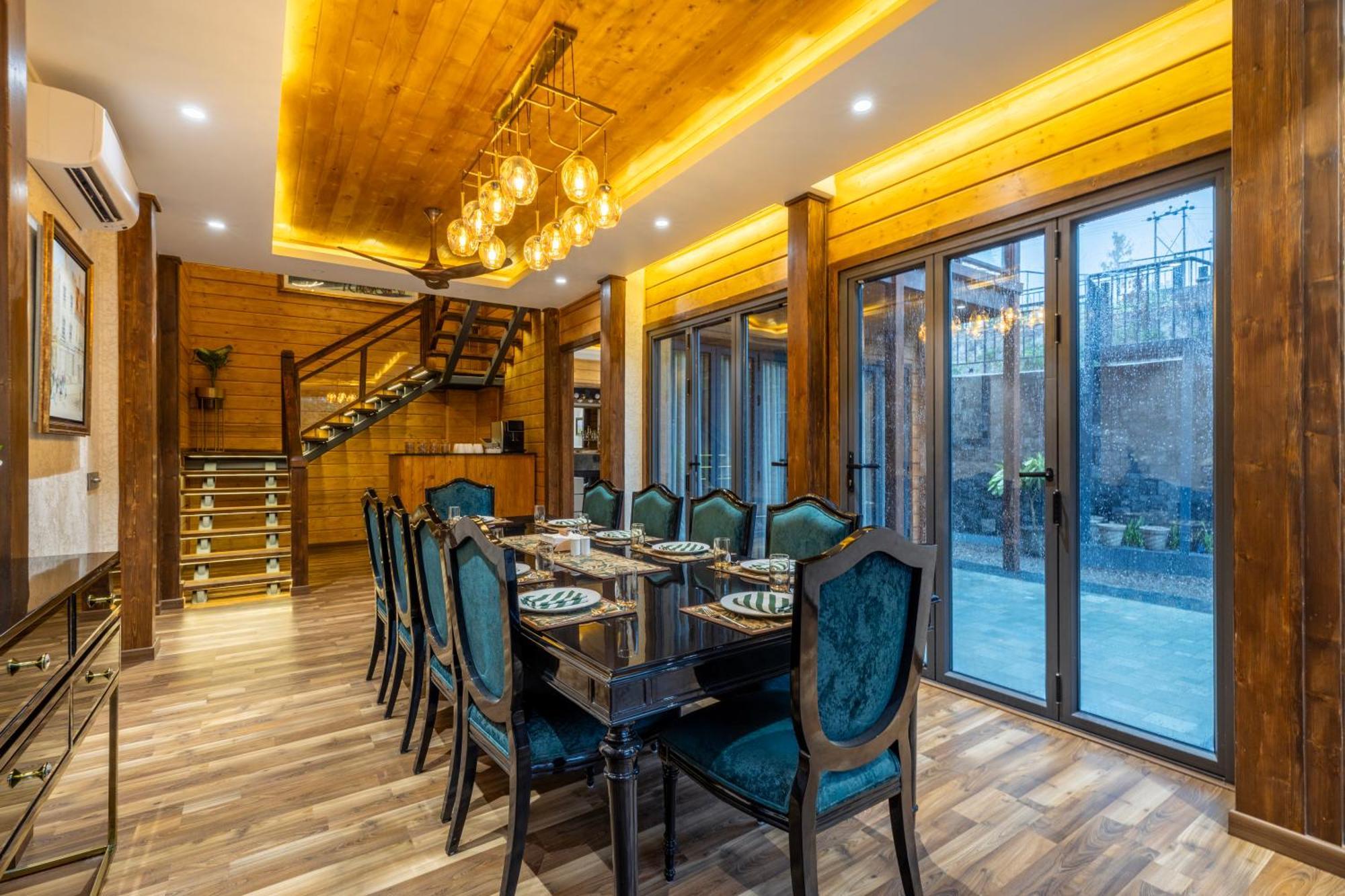 Ama Stays & Trails Kashi House, ริชิเคช ภายนอก รูปภาพ
